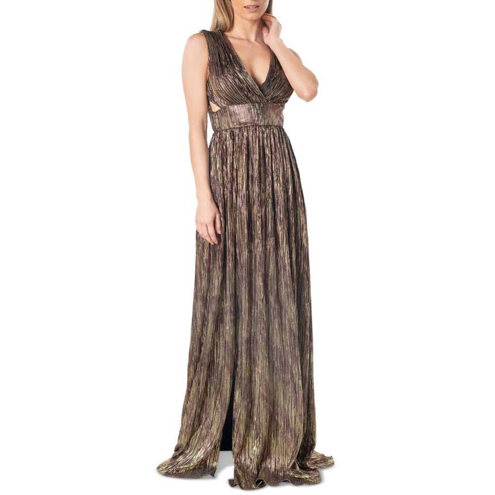 Dress the Population Auli Sleeveless V-Neck metallic gown